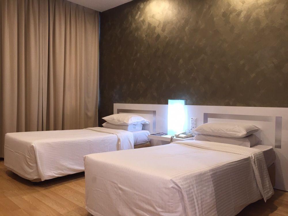 Oyo 232 The Suraya Hotel Kuantan Extérieur photo