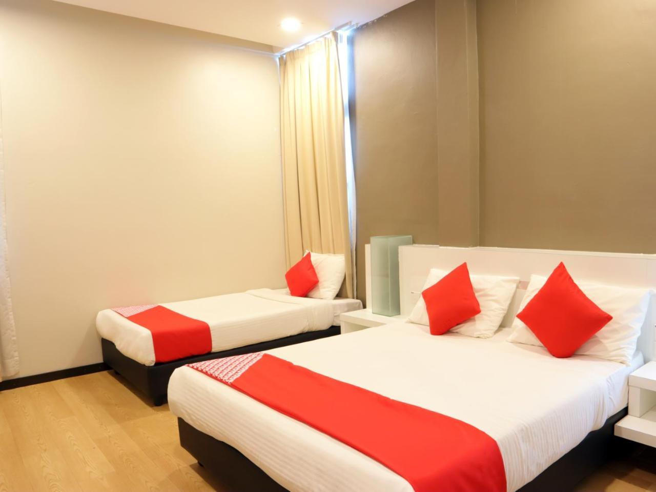 Oyo 232 The Suraya Hotel Kuantan Extérieur photo