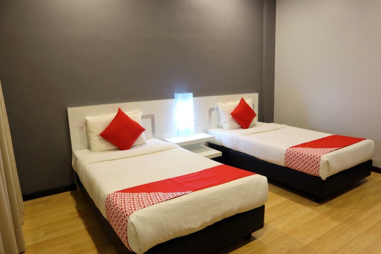 Oyo 232 The Suraya Hotel Kuantan Extérieur photo